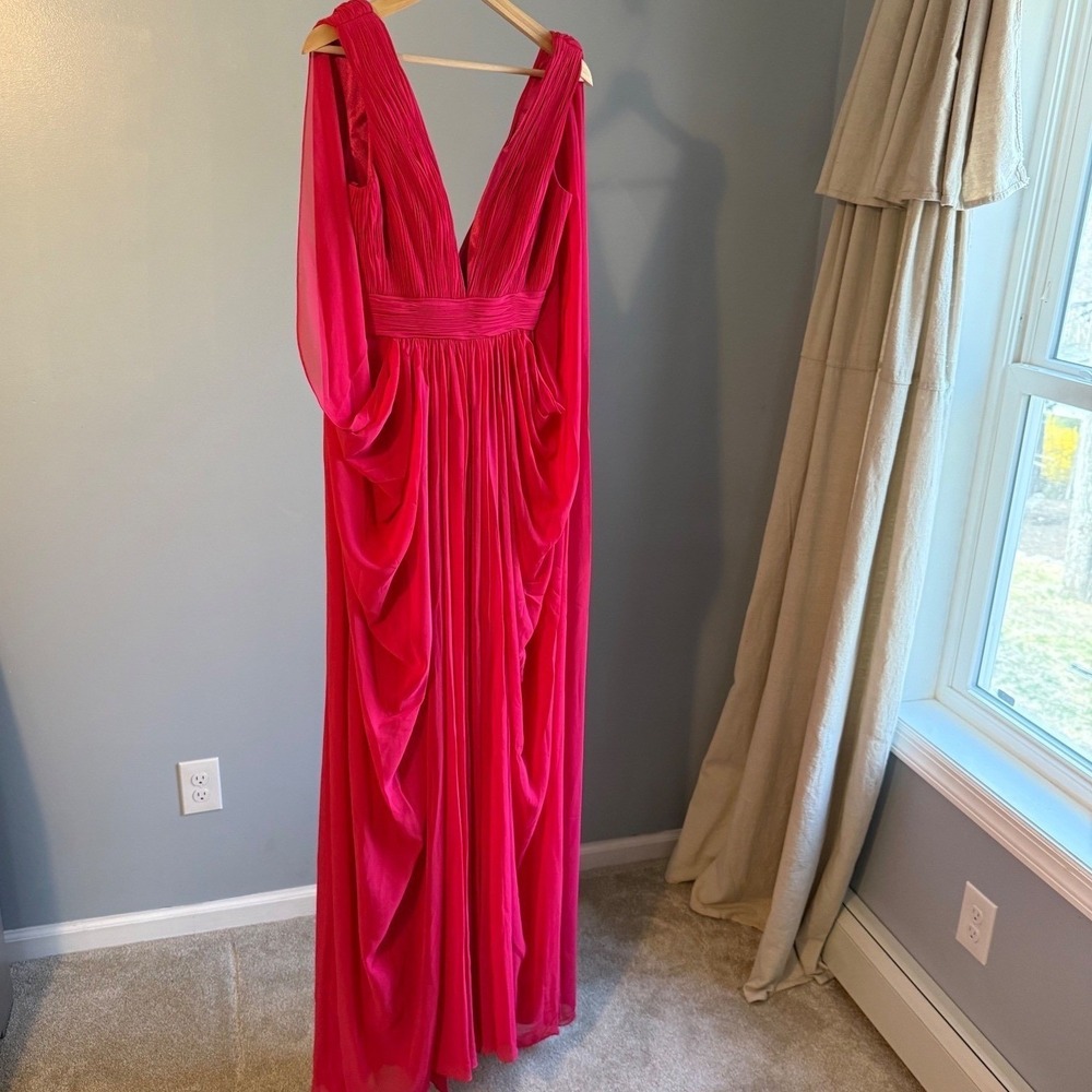 Mac Duggal Ieena Maxi Evening Gown Dress Sz 4 Lowcut Hot Pink Ethereal Goddess